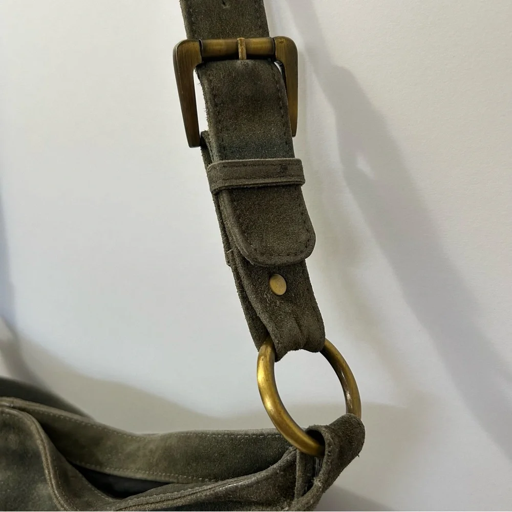 UO - Deena & Ozzy - Elegant Green Suede and Leather Boho Shoulder/Crossbody Bag - Picture 4 of 16